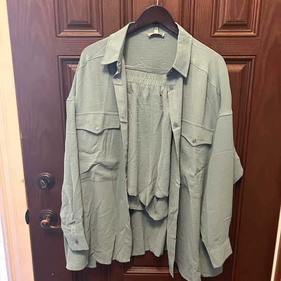 Fashion Nova Take Me Uptown Short Set In Green-Size 1X NWT💚 - Picture 8 of 8